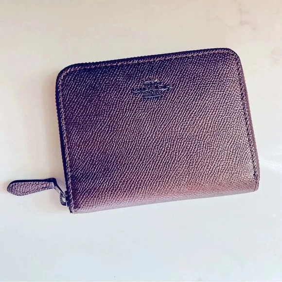 NWOT Coach Metal Cross Grain Leather Small Zip Around Wallet - Picture 2 of 5